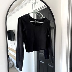 Long sleeve cropped shirt